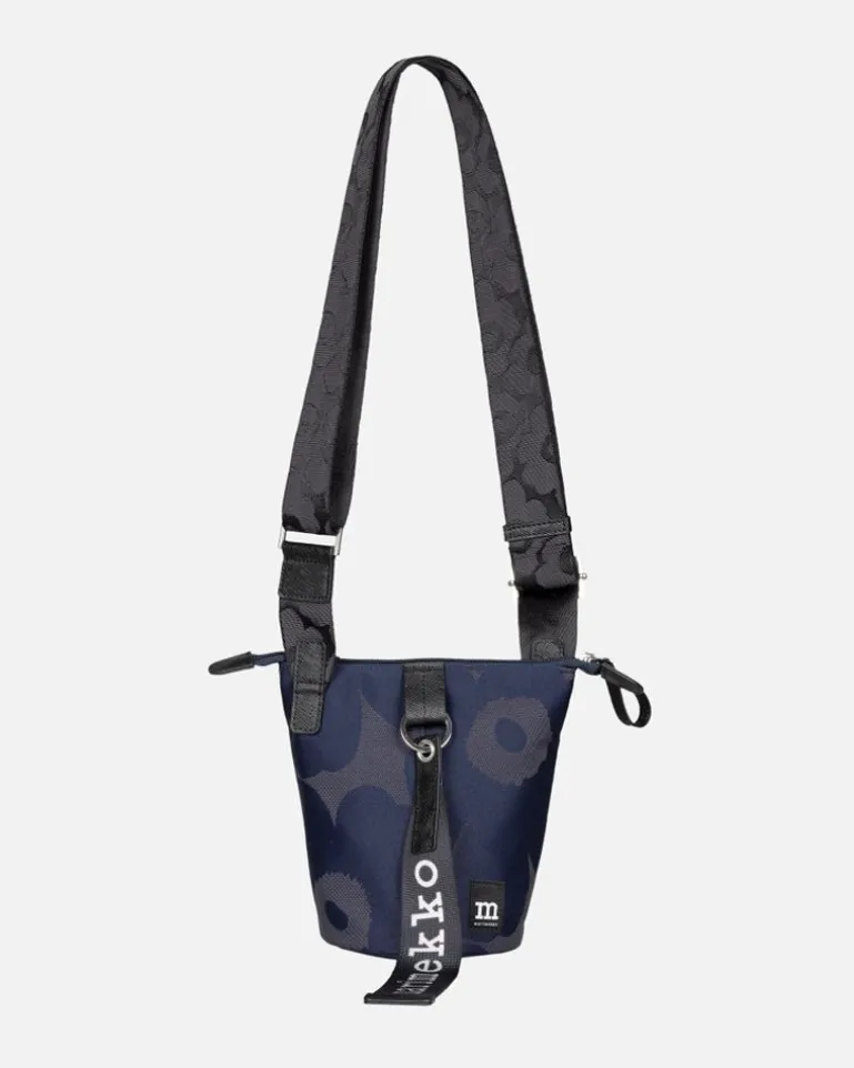 Essential Bucket Unikko