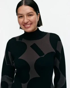 Kuutio Unikko Knitted Turtleneck